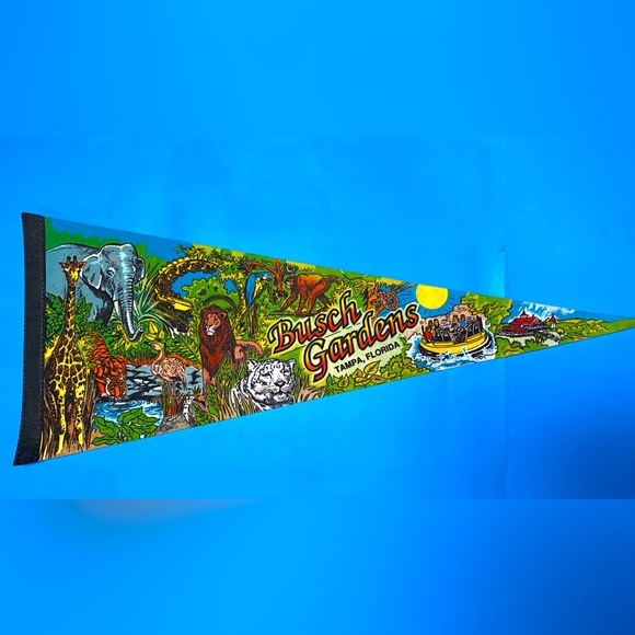 BUSCH GARDENS VINTAGE 90’s TAMPA FLORIDA COLLECTIBLE SOUVENIR PENNANT FL… - Picture 7 of 16